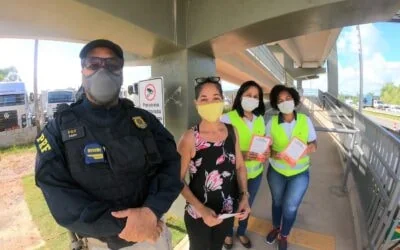 VIABAHIA conscientiza população sobre o uso de passarelas